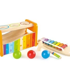 Hape Pound & Tap Bench with slide out xylophone
